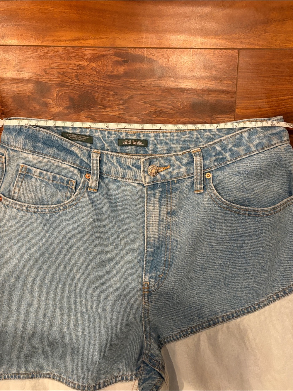 Wild Fable High Rise 90s Relaxed Straight Patchwork Jeans Two Tone Size 10 - Picture 5 of 10